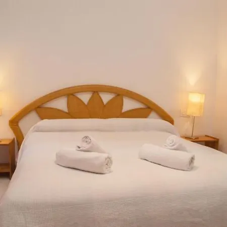 Apartment Cinc - Xeckin Holidays *