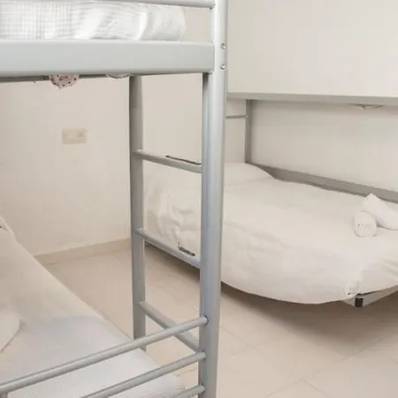 Cinc - Xeckin Holidays Apartment Cunit